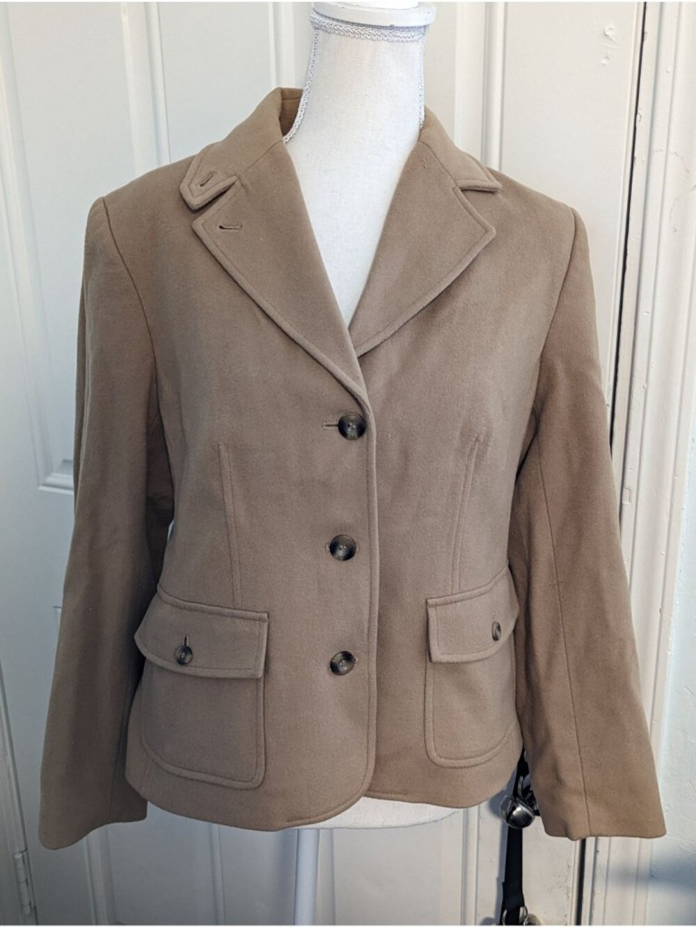 L.L.Bean Womens Tan Wool Blend Blazer Jacket Size S Button Front 3-Button Cuffs